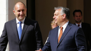 Президентът Радев и унгарският премиер Виктор Орбан обсъдиха необходимостта от