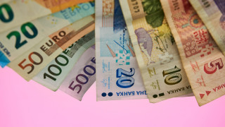 Почти 83% от администрациите у нас са готови за еврото