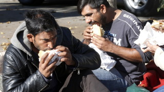 Предупреждават за надвиснала хуманитарна катастрофа в лагер за мигранти в Босна