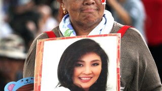 Бившият премиер Инглук Шинаватра е избягала в Дубай Това са