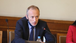 100 000 компютри има в училищата, доволен Вълчев