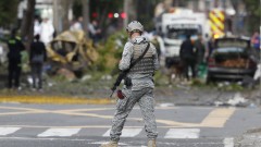18 загинаха при взрив на кола бомба и атака с дрон над полицейски хеликоптер в Колумбия