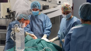 Уникална по рода си операция за отстраняване на карцином извършиха