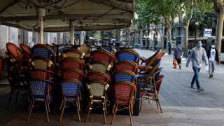 Икономическите последствия причинени от пандемията завлякоха Испания в най дълбокия спад