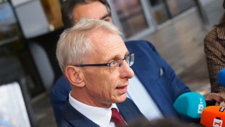 Съпредседателят на парламентарната група на ПП ДБ акад Николай Денков прочете