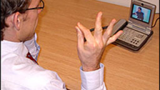 Разработват специален софтуер за хора с увреден слух