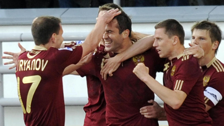 Руски фенове се млатят в... самолет