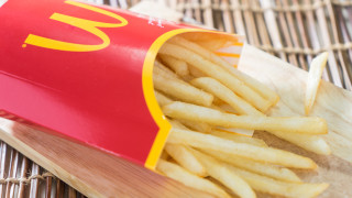 Американската верига за бързо хранене McDonald s обяви че закупува