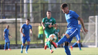 В Левски уредиха контролна среща по време на паузата в Първа