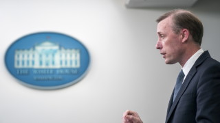 Белият дом обеща още оръжия за Киев