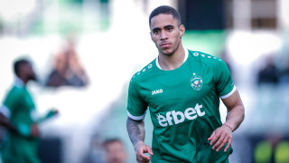 Бразилският отбор Вашку да Гама е направил контакт с крилото