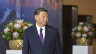 Китайският президент Си Дзинпин пристигна на посещение в Унгария Той