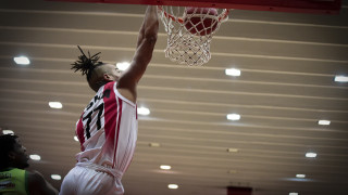 Атрактивният център Зейн Ноулс говори пред клубния сайт часове преди