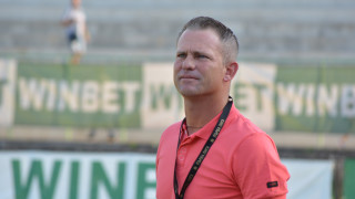 Старши треньорът на Ботев Враца Даниел Моралес говори пред клубния