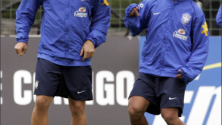 Роналдиньо сменя имиджа през 2007 година