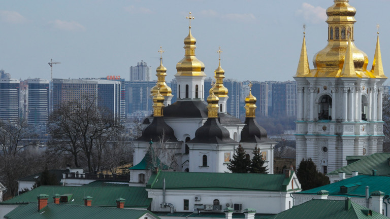 Русия заплаши Украйна с трагични последици на религиозната ѝ война