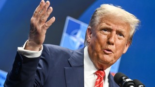 Президентът на САЩ Доналд Тръмп подписа указ за облекчаване на