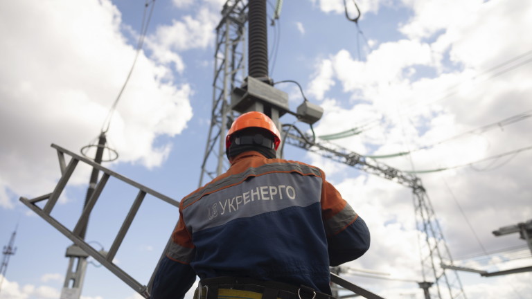 Зеленски пак на фронта - този път в Запорожие