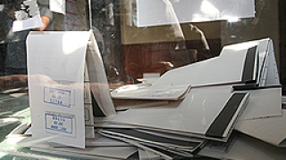 Над 15 000 гласуваха в Турция до обяд