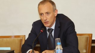 Вълчев призна, че има подценяване при оценяването на учебниците