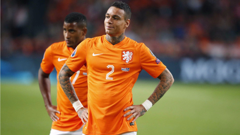 Холандска звезда напуска европейския футбол