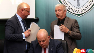 Кметът на Семчиново организирал износа на проститутки за Испания