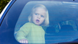 Четирима от 10 родители са небрежни при превозване на детето си в кола