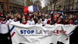  „ Червените шалове” се опълчиха на „ жълтите жилетки” във Франция 