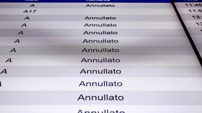 Наземният летищен персонал в Италия започна 24-часова стачка от 00.00 часа