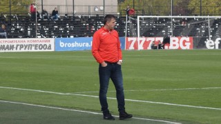 Новият треньор на Локомотив Пловдив Бруно Акрапович възнамерява да направи