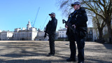  Британската полиция към този момент може да претърсва жители и без причина 