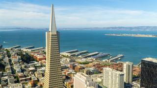 Емблематичната сграда Transamerica в Сан Франциско сменя собствениците си след