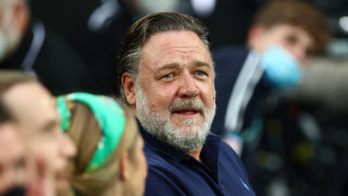 Ръсел Кроу през годините е доказал че не се страхува