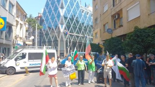 Рехав протест пред сградата на Европейския парламент в София срещу