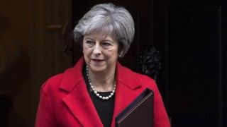 Премиерът на Великобритания Тереза Мей отправи остри критики към Кремъл
