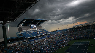 Дъждът не позволи да бъдат изиграни тази нощ всички срещи