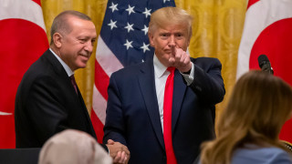 Президентът на Турция Реджеп Ердоган проведе телефонен разговор с американския