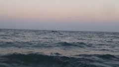 В Поморие спасиха от удавяне две сестри, влезли навътре в бурно море без да могат да плуват