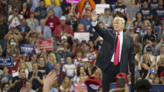 Президентът на САЩ Доналд Тръмп наредил на охраната да изгони