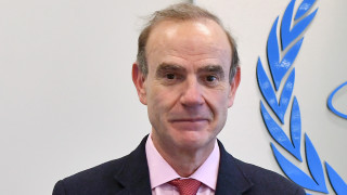 Германската полиция в петък сутринта задържа Енрике Мора висш служител