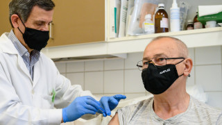 Унгария одобри за спешна употреба още две нови ваксини срещу