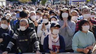 Япония започва полека да се отваря за имигранти