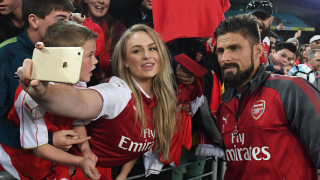 Според треньорът на Арсенал Арсен Венгер Оливие Жиру иска