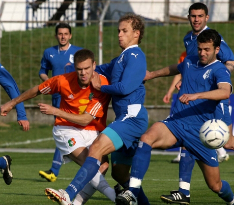 Видима остана без двама основни играчи