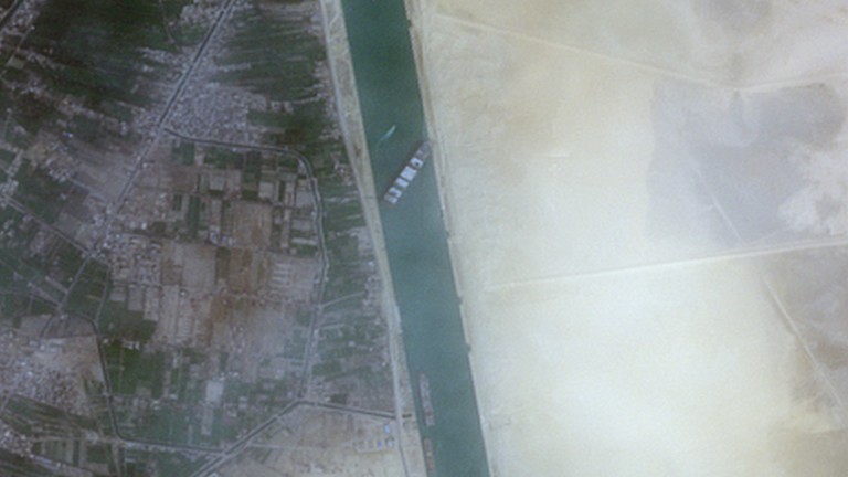 Няколкото дни, през които Суецкия канал беше блокиран, са донесли щети от $1 милиард