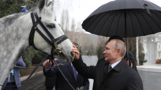 Руският президент Владимир Путин и постоянните членове на Съвета за