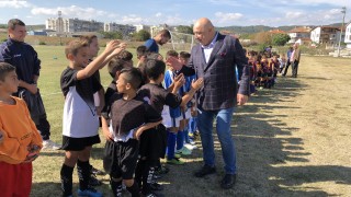 Министърът на младежта и спорта Красен Кралев се включи в