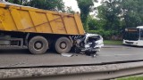  Трима ранени при злополука сред камион и две коли в София 