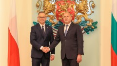 Румен Радев иска повече средства за отбрана като в Полша