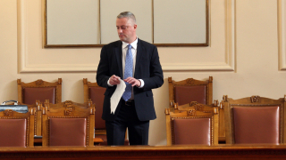 Сега не било времето ВМЗ-Сопот да се приватизира, убеден Лукарски